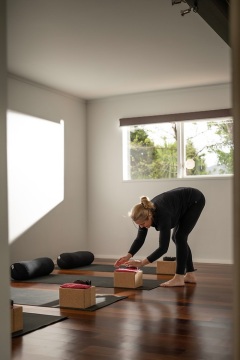 Copy-of-Copy-of-studio-floor-props-Jane
